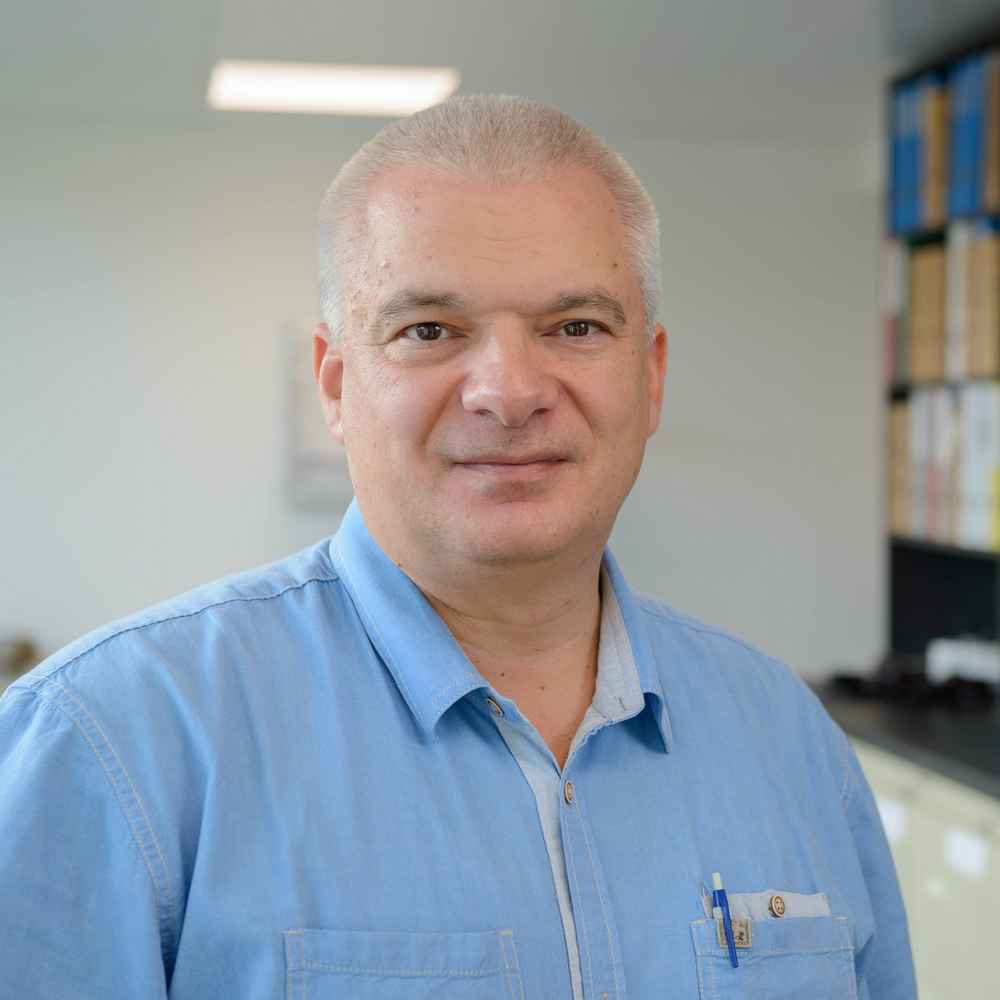 Dr. Vlad Giurgea